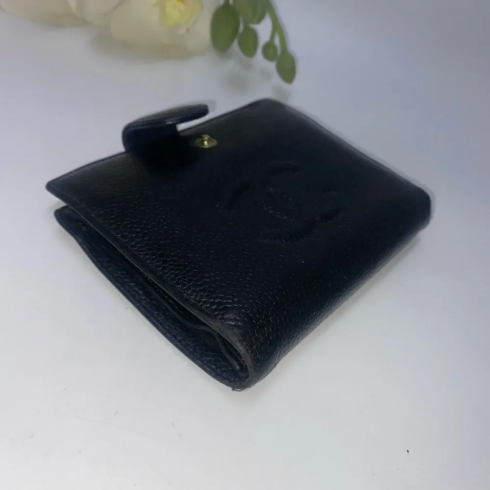 Authentic Chanel Caviar Compact Wallet Black - Picture 5 of 10